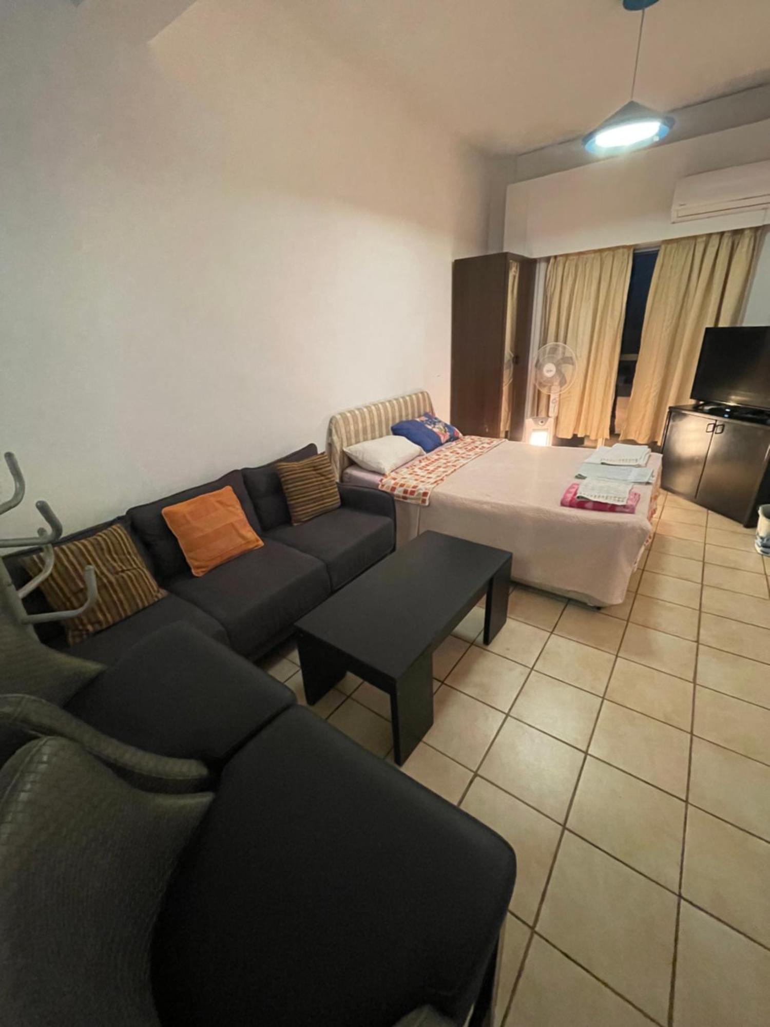 Studio Apartment Larnaca Extérieur photo
