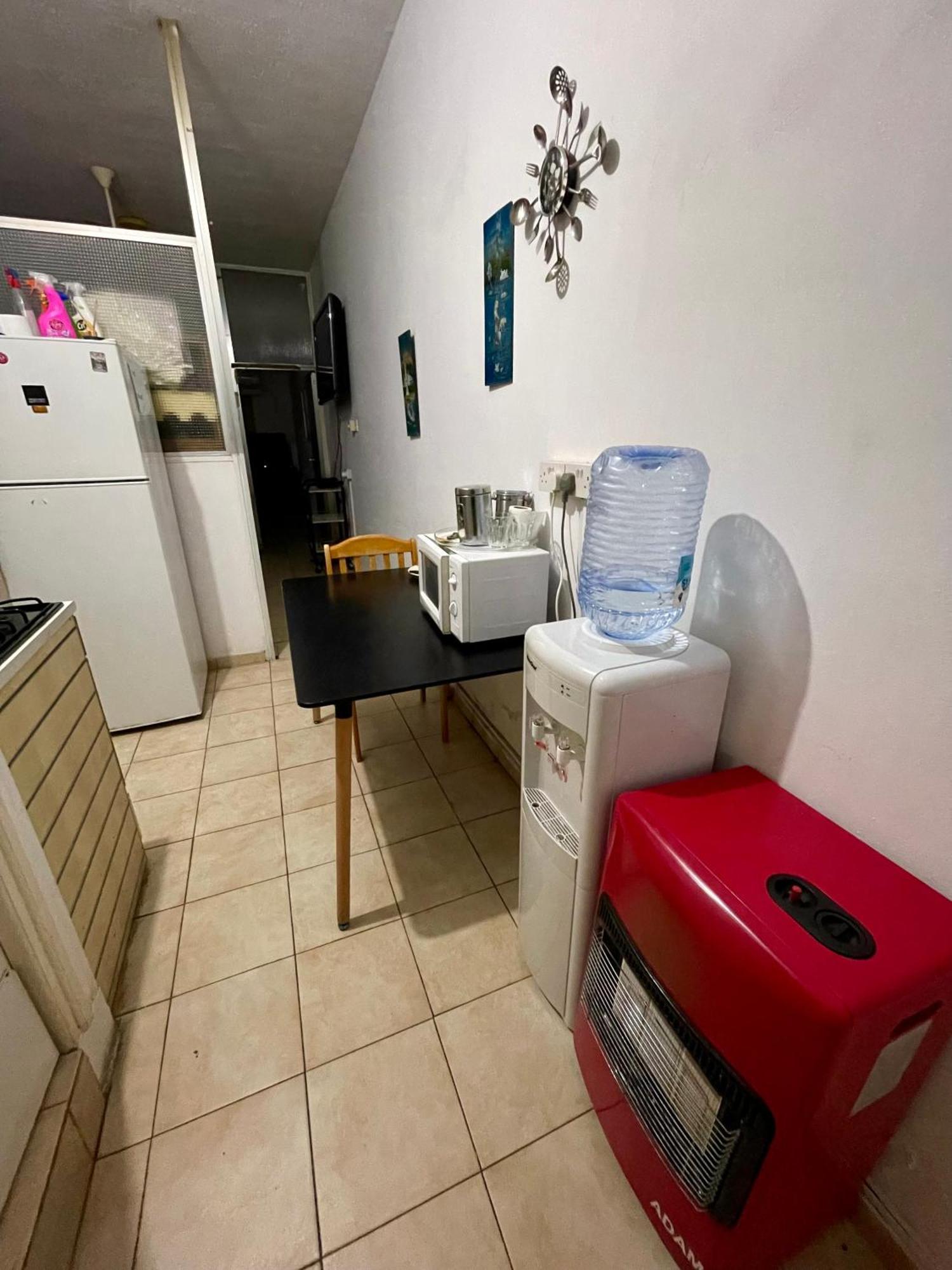 Studio Apartment Larnaca Extérieur photo