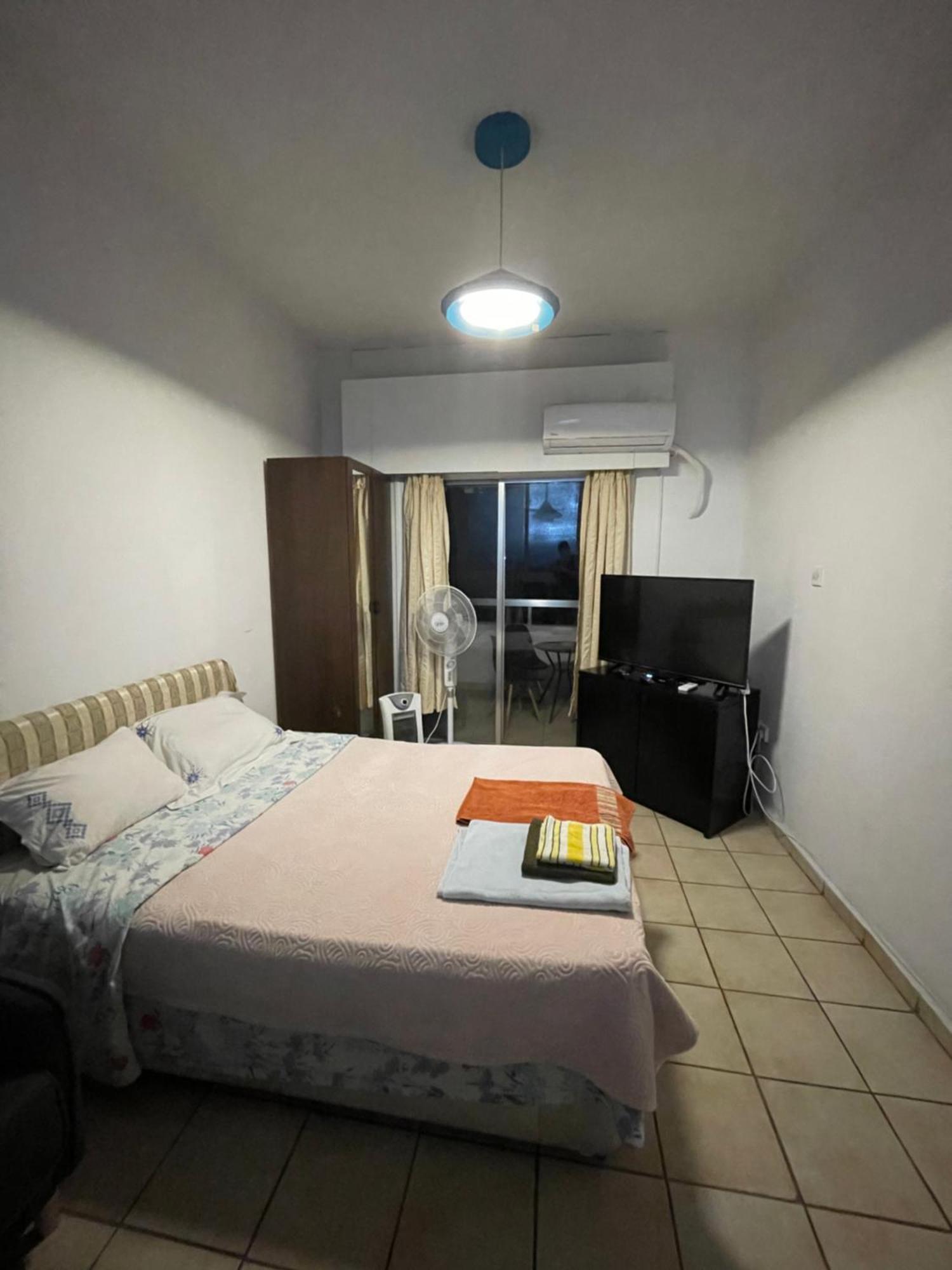 Studio Apartment Larnaca Extérieur photo